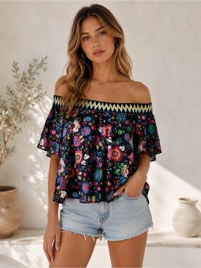 Guess Floral Off the Shoulder Crop Top Size M